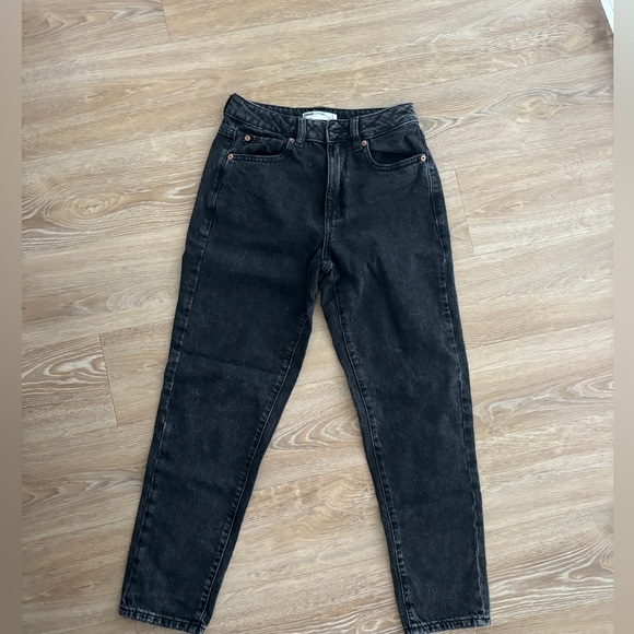 GARAGE BLACK MOM JEANS - SIZE 0 - WORN ONCE - Picture 1 of 5
